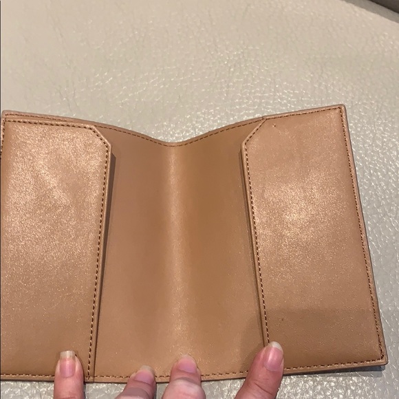 KAREN MILLEN passport cover - Picture 4 of 7